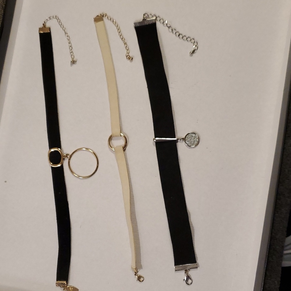 3 choker bundle
